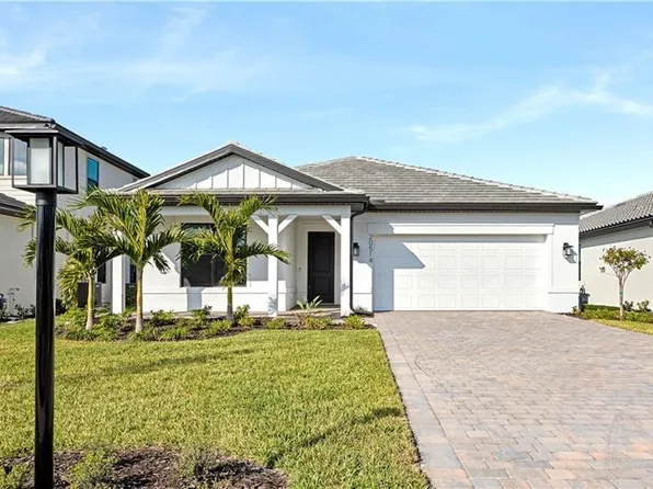 20514 Pebble Glen Dr, Estero, FL 33928