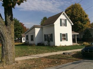36 W Oak St, Orestes, IN 46001