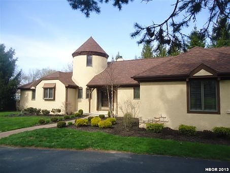 2nd image of 69 W Woodmere Dr
