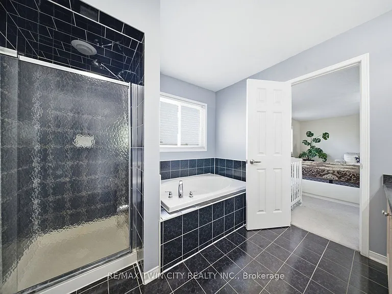20 Webb Ave #UPPER — Photo 25