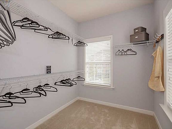 5th image of 1113 Chatham Ln #53
