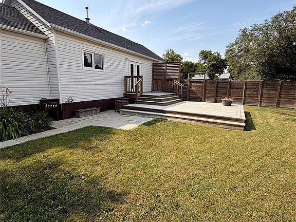 5th image of 306 3rd AVENUE E
