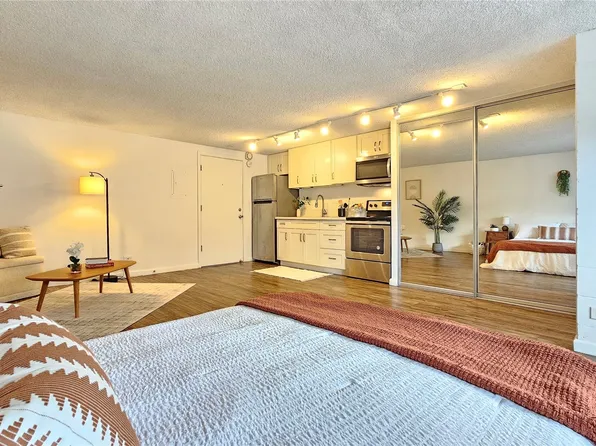 824 Kinau St APT 108, Honolulu, HI 96813