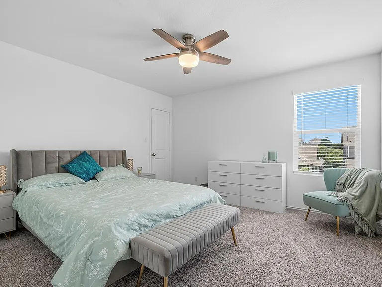 100 Wind Flower Ln — Photo 37