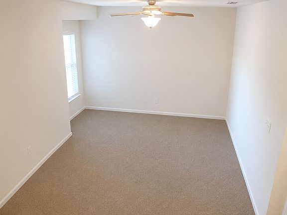 4th image of 196 Gargonza Ct