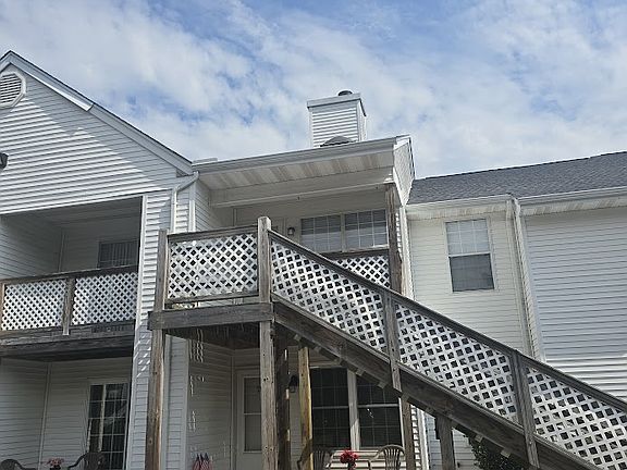2nd image of 74 Emeraude Plage #B
