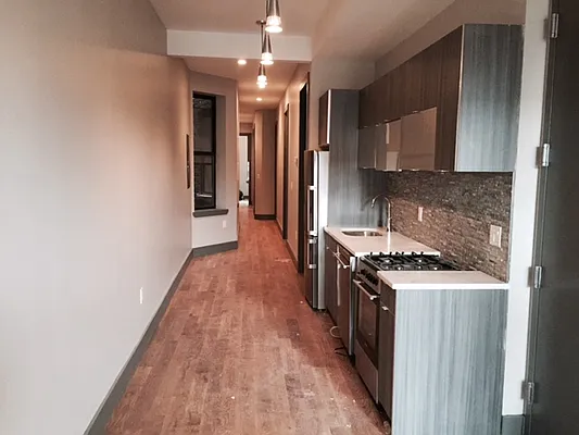 Rented by Premier Metro Realty Corp | media 37