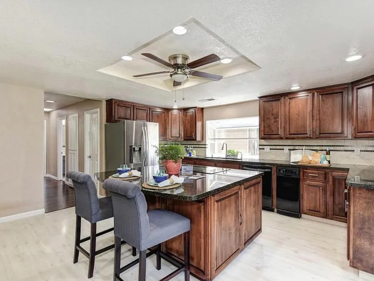12341 Torrey Pines Dr — Photo 11