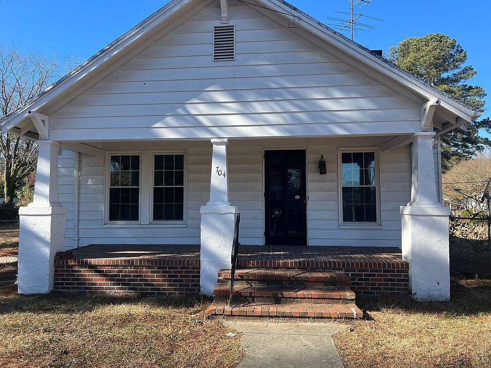 1st image of 704 S Tillery St