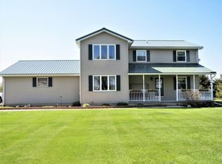 847 Lievan Rd, Dixon, IL 61021