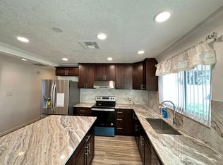 837 W Elna Rae St, Tempe, AZ 85281