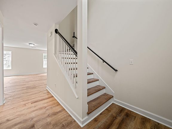 4th image of 6620 Summer Grove St