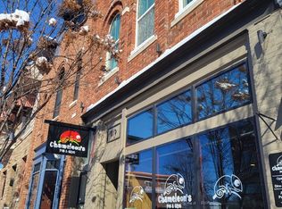 119 1/2 NW 1st St #B, Mount Vernon, IA 52314