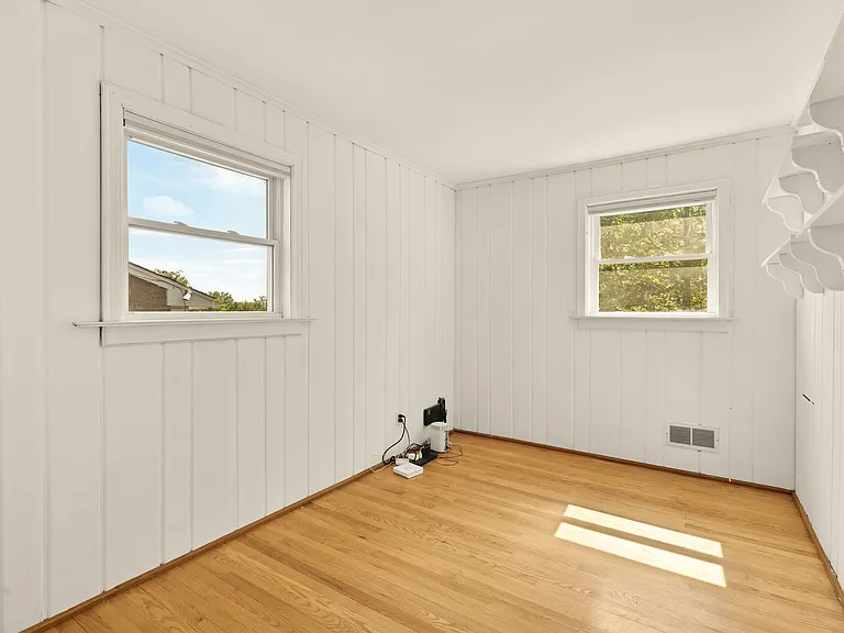 3111 63rd Pl — Photo 22