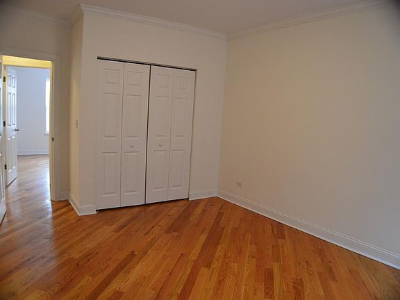 5th image of 3326 W Cortland St #2
