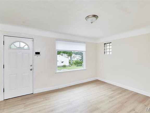5th image of 7536 Eunice Ave
