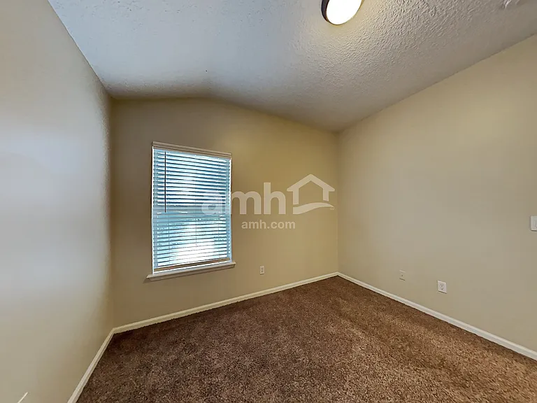 11390 Oaklawn Rd — Photo 18