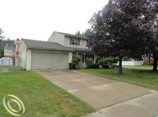 45589 Keding St, Utica, MI