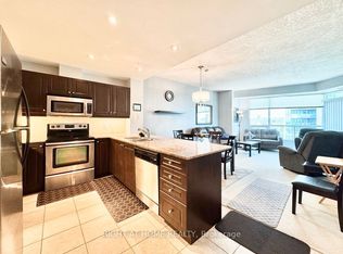 37 Ellen St #703, Barrie, ON L4N 6G2