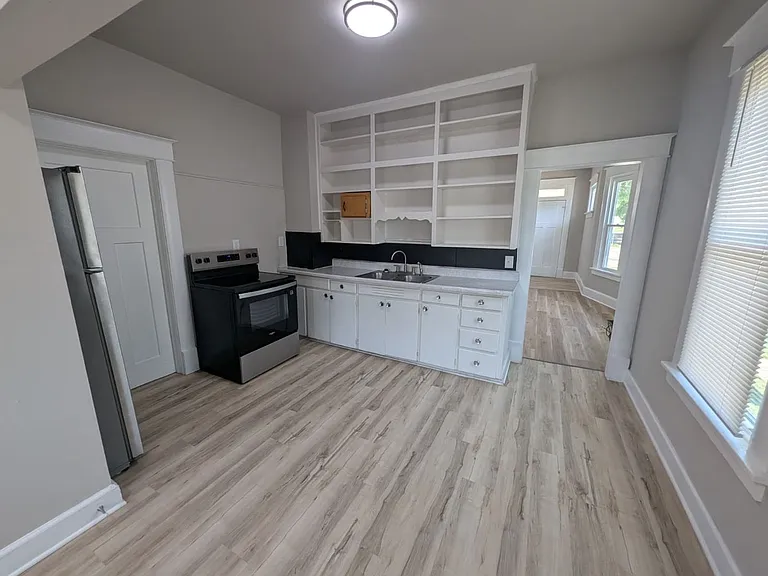 2614 Sacramento St — Photo 5