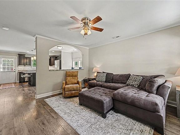 3rd image of 488 Eddleman Rd