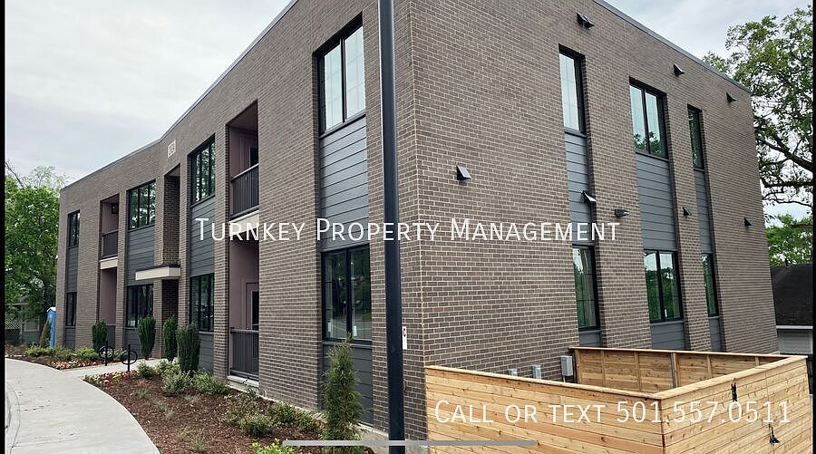 2nd image of 3223 Kavanaugh Blvd #U1b