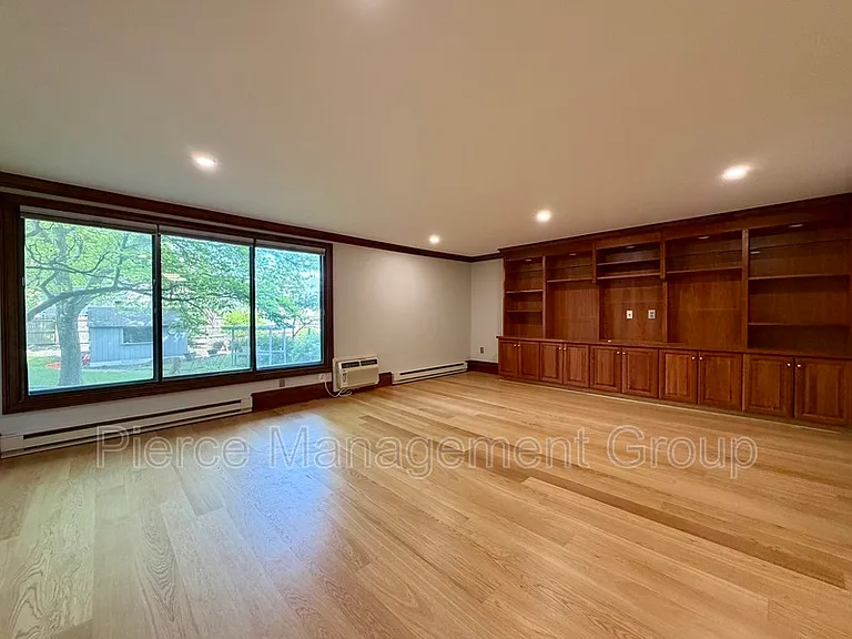 55 River Rd #2A — Photo 2