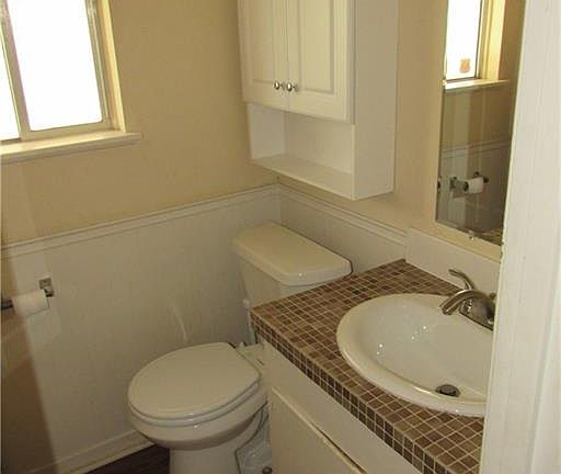 5th image of 2510 Trailside Dr #A