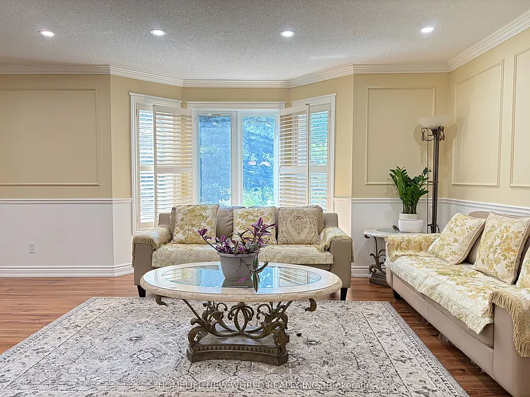 23 Lacey Ct — Photo 4