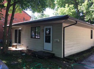 402 E Iowa St, Urbana, IL