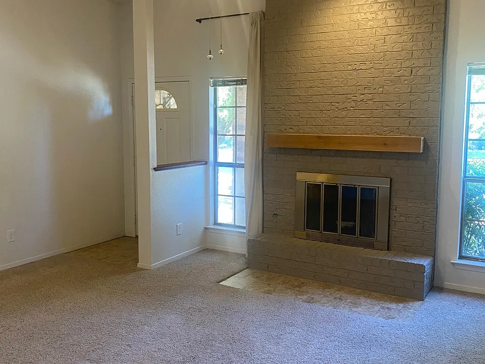 2001 Geraldine St