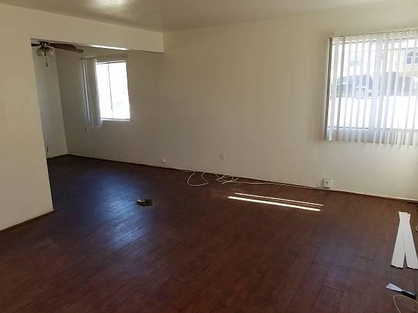 2nd image of 3648 S Bonita St