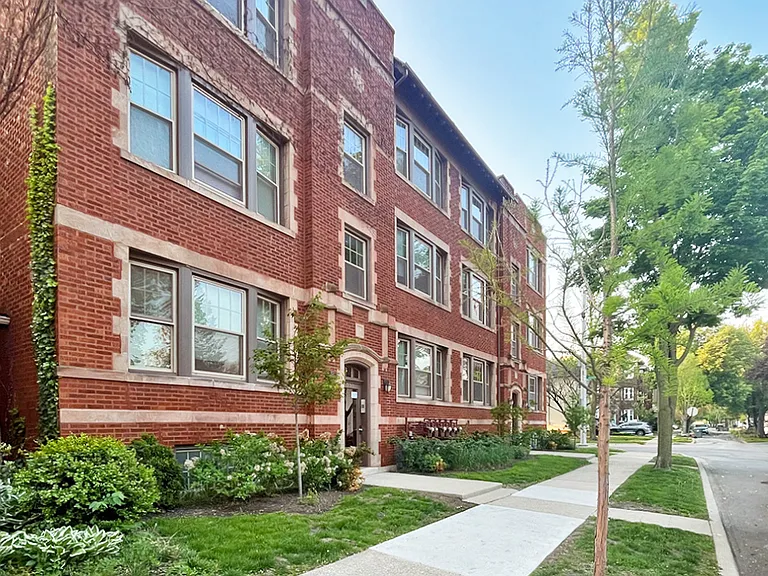 730-734 Carpenter Ave. — Photo 5