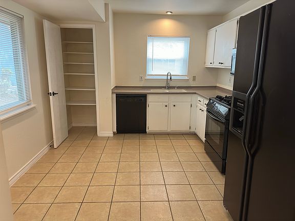 2nd image of 11925 Rainey Meadow Ln