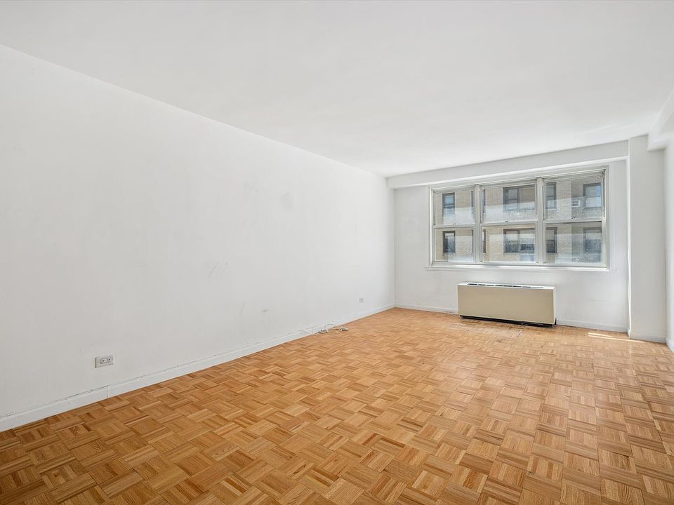 1st image of 420 E 80th St APT 2G