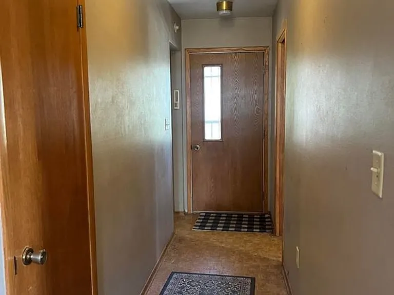 310 Volga St — Photo 9