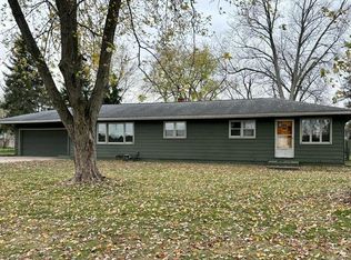 58514 Ash Rd, Three Rivers, MI 49093