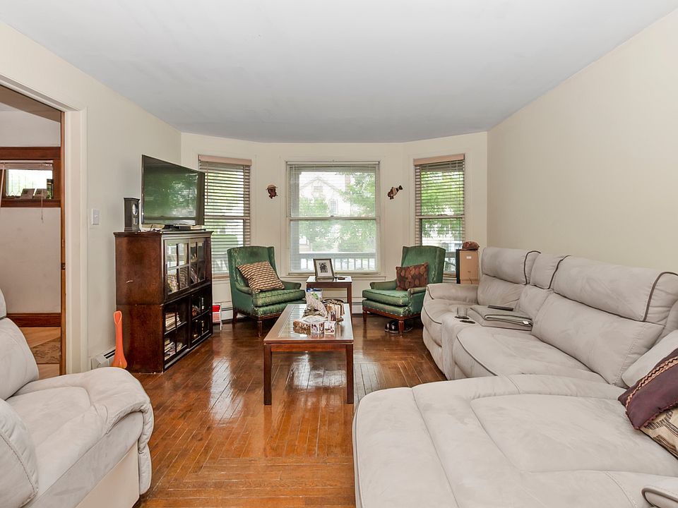 1018 Emerald Ave, Chicago Heights, IL 60411 | Zillow