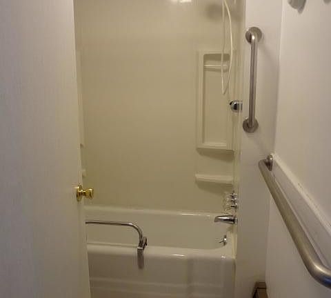4th image of 23-25 Wyoming St