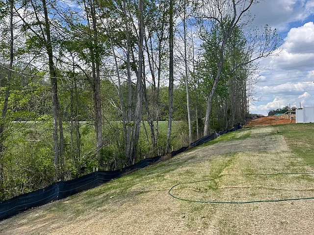 260 Dale Mires Ln — Photo 16