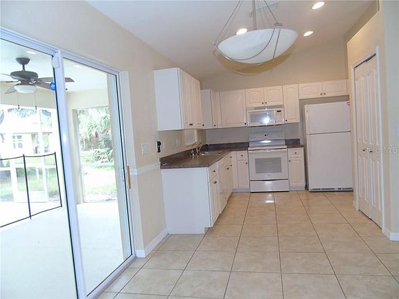 4th image of 3652 Spinner Ave