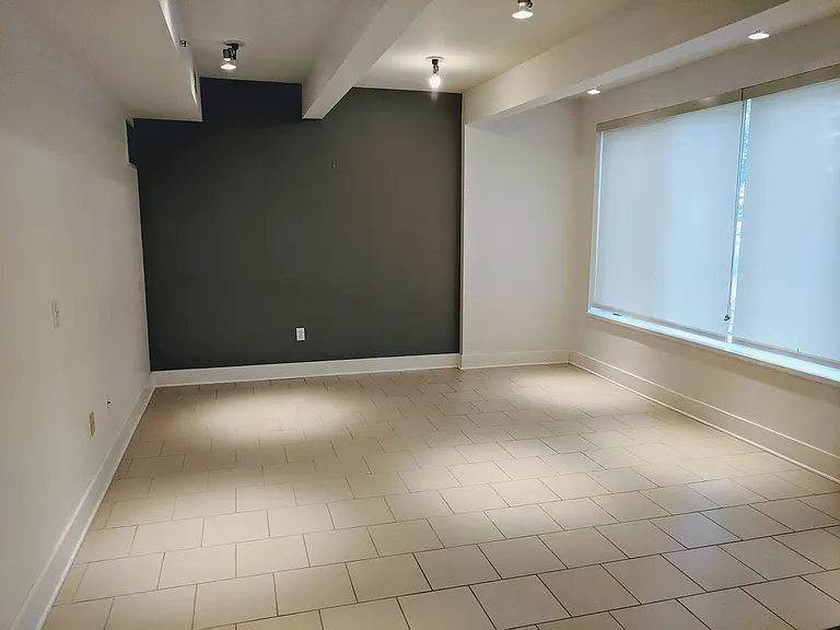 430 Shady Avenue — Photo 21