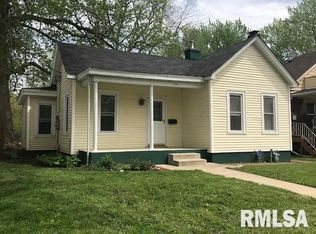 1038 Rutledge St, Springfield, IL 62702