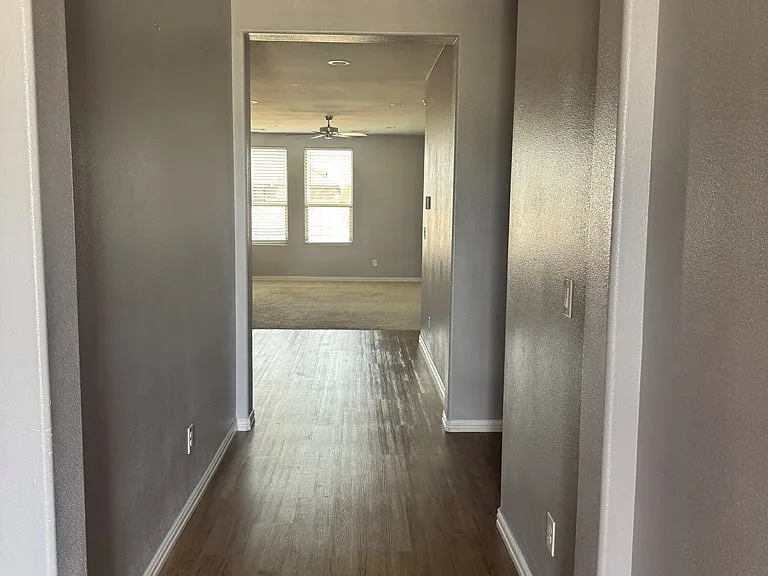 6812 Anthem — Photo 3
