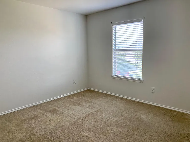 2902 Beacon Grove St — Photo 13