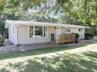 994 198th Pl, Pella, IA 50219