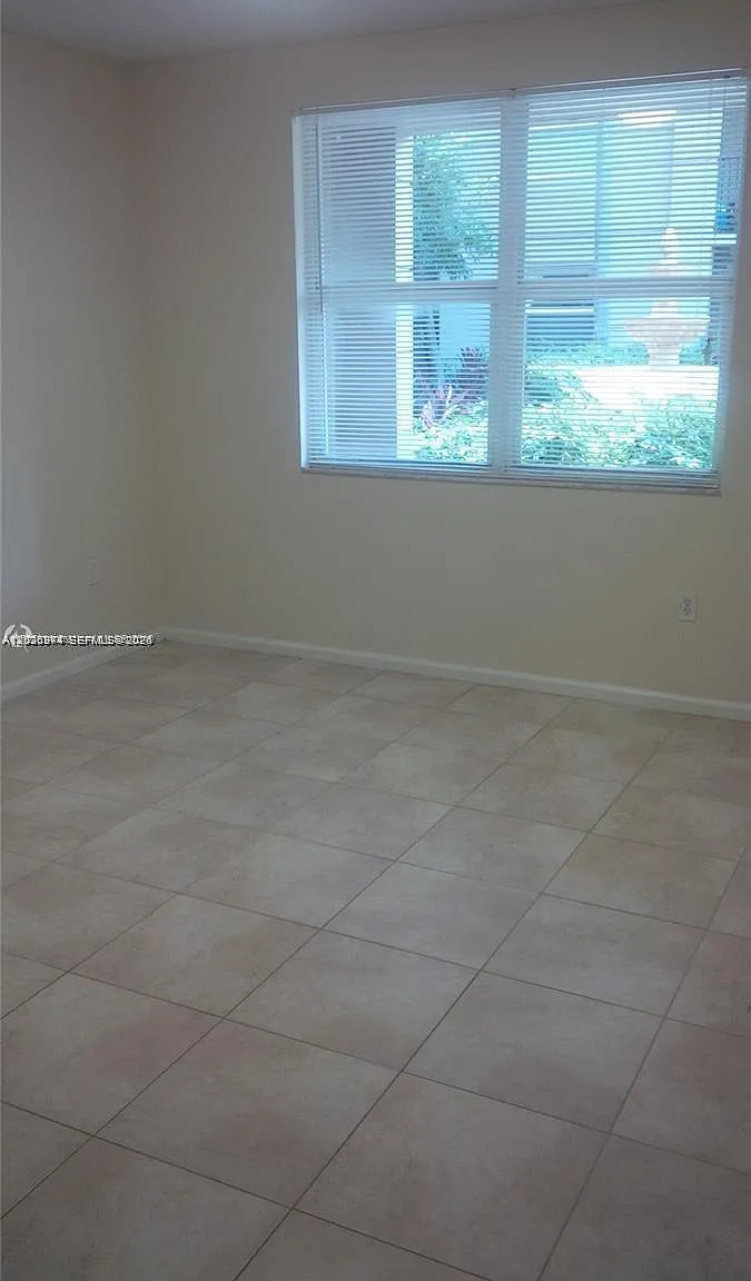 Porto Bellagio Condo — Photo 3