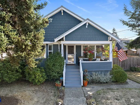 506 Clark Avenue N, Kent, WA 98030