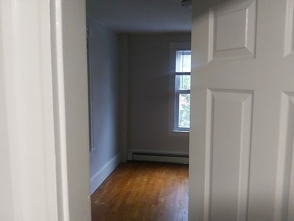 5th image of 8 Massachusetts Ave #2