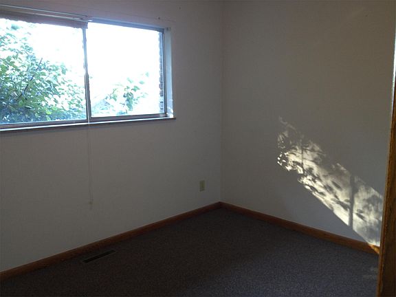 4th image of 2707 Chesterfield Ave APT D